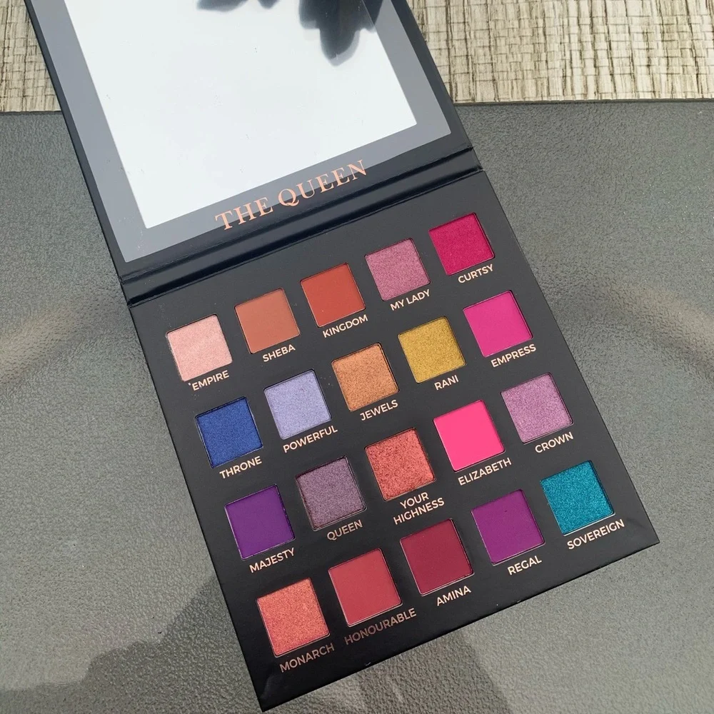 🎉HP🎉 New Eloise The Queen Eyeshadow Palette